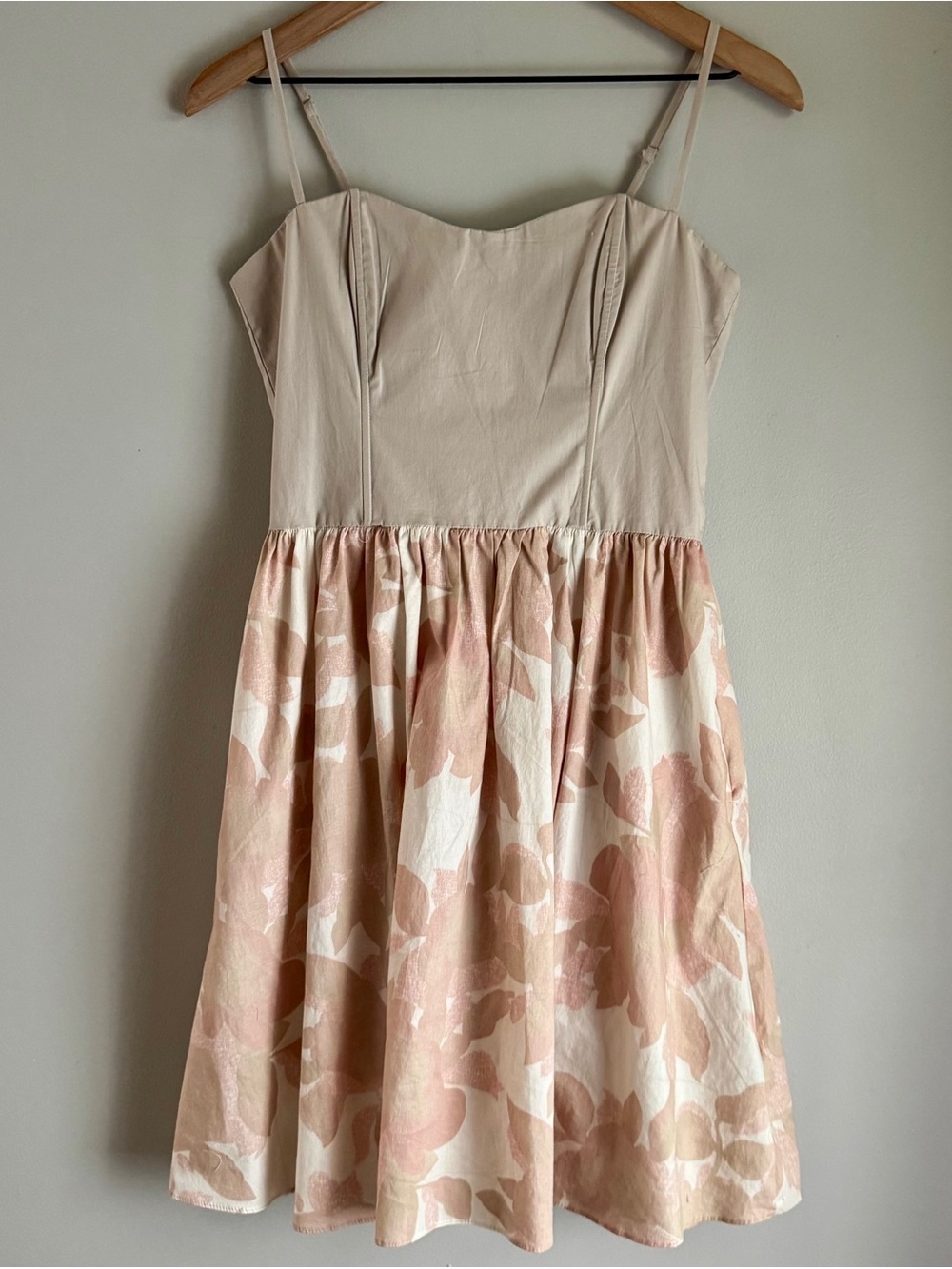 H&M Sleeveless Floral Print Sundress in Blush and Cream Size Small